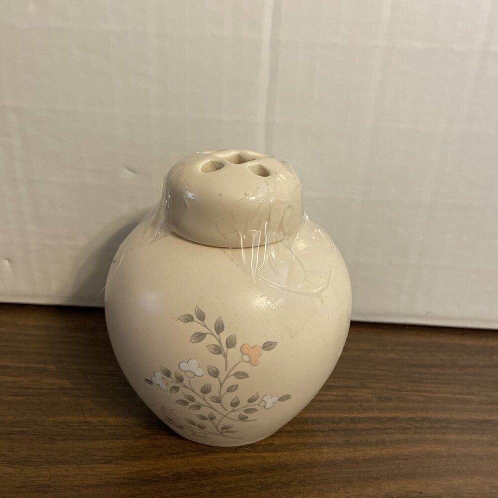 Ginger Jar Vintage Potpourri Pfaltzgraff Remembrance With Lid Retired Design